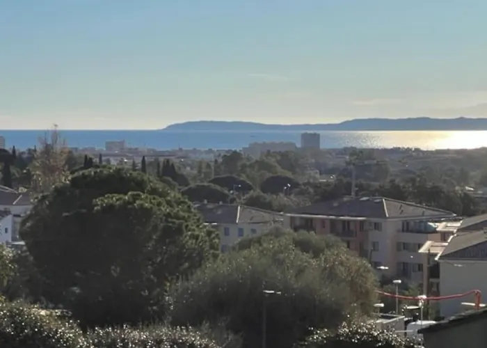 Jolie Avec Vue Villa